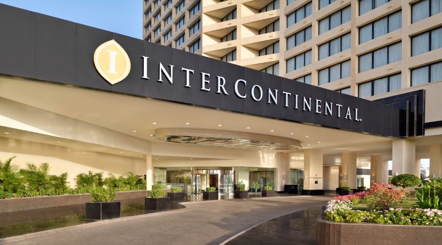 bayshore swimming pool and jacuzzi