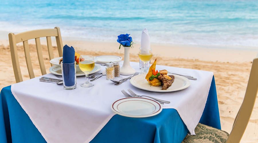 ocean front dining