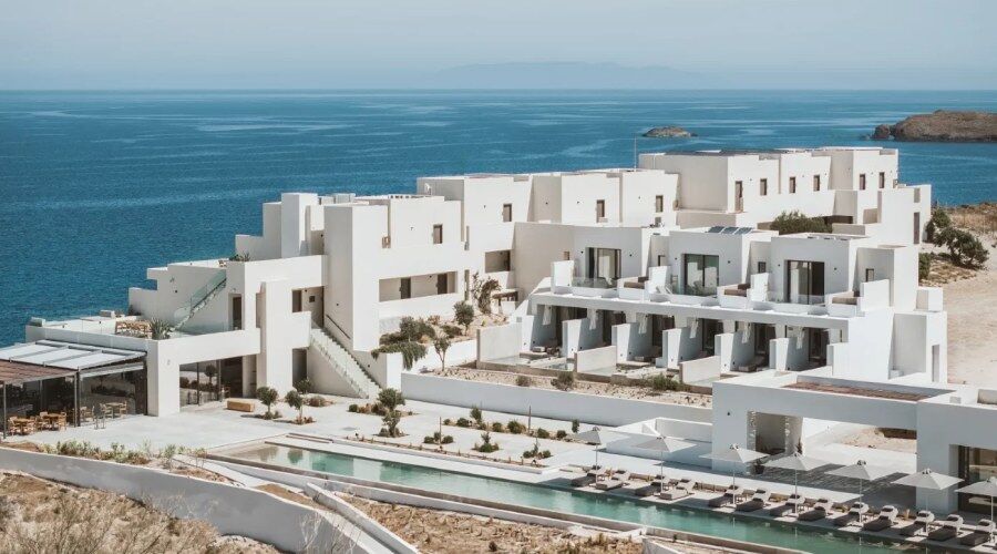 Domes White Coast Milos