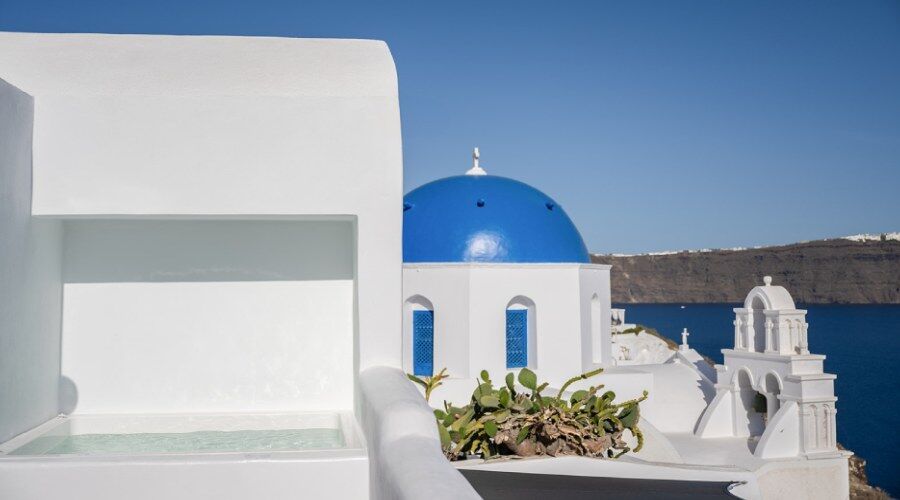 Three Domes Oia