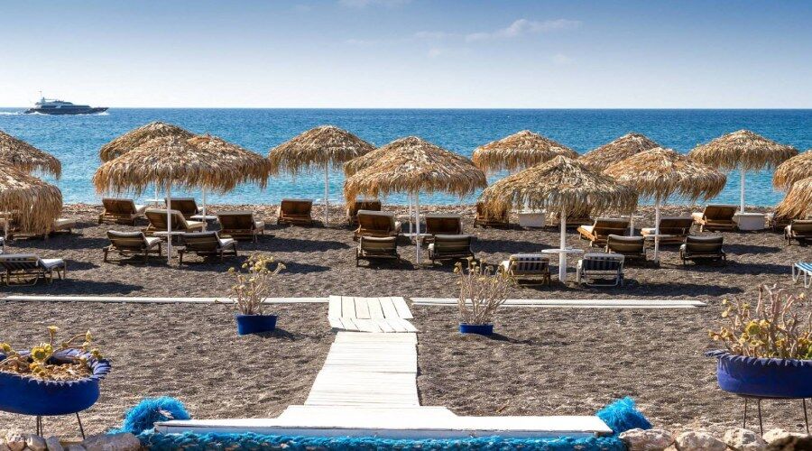 Stavros Beachfront Domes