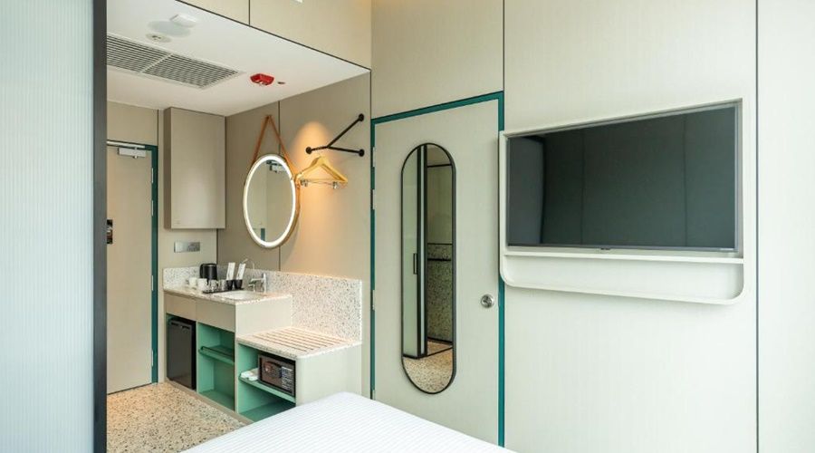 Hotel Waterloo Handwritten Collection