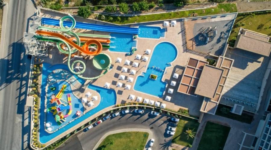 Amada Colossos Resort