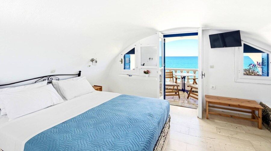 Stavros Beachfront Domes