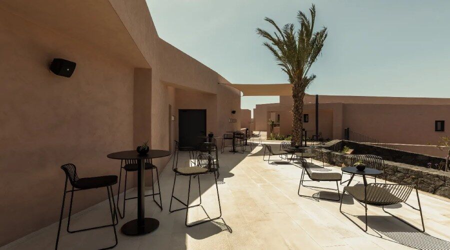 Domes Novos Santorini, Autograph Collection 