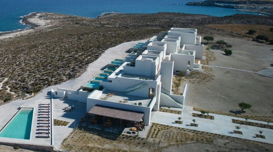 Domes White Coast Milos