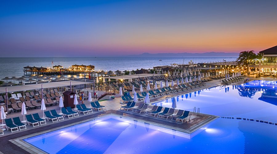 pool & beach view