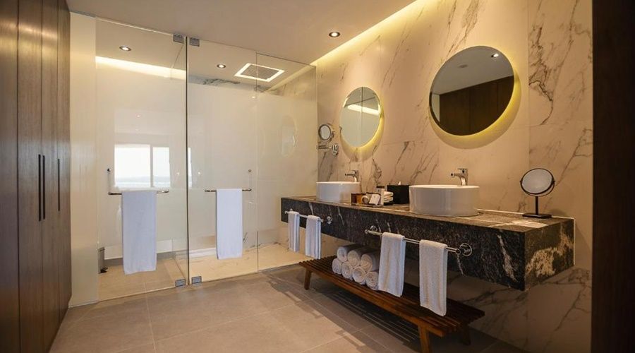 The Five Oceanfront Hotel