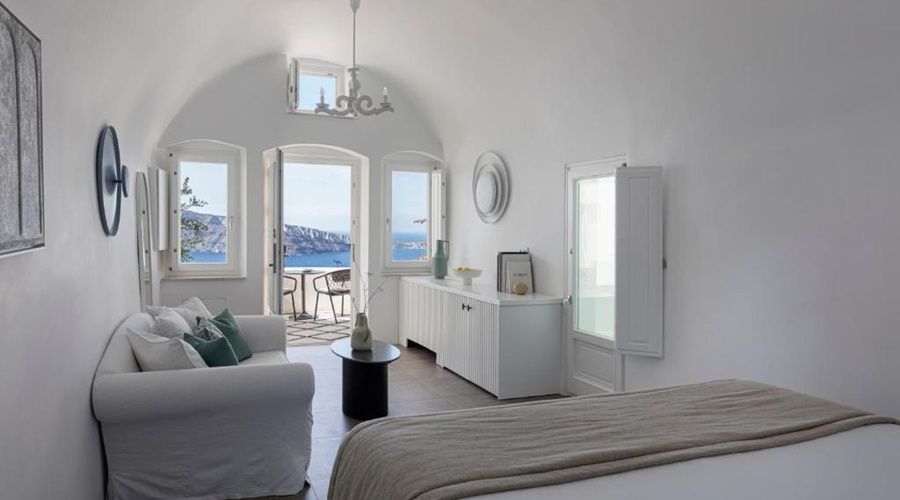 Canaves Oia Suites