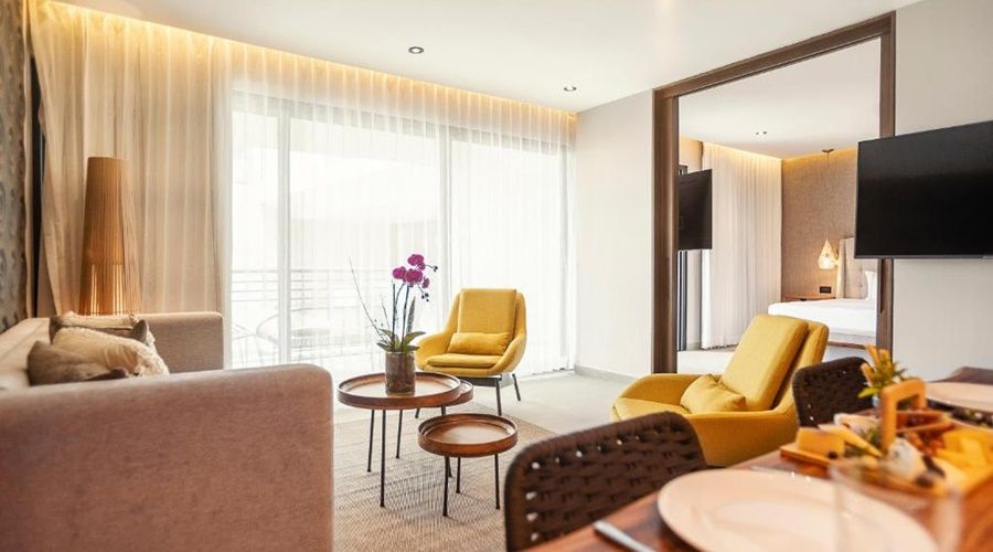 The Five Oceanfront Hotel