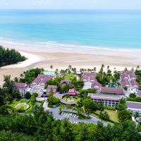 Apsara Beachfront Resort and Villa