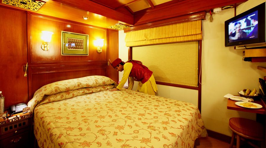maharaja luxury trains express bedroom