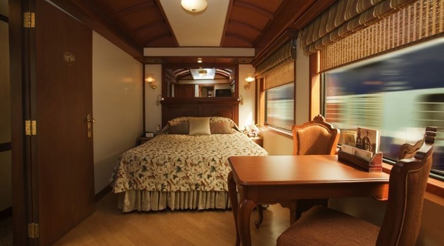 maharaja luxury trains express king bedroom