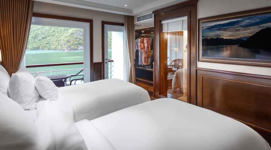 Paradise Elegance Cruise