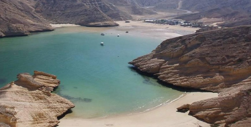 Wonders of Oman Private Tour with Beach Stay